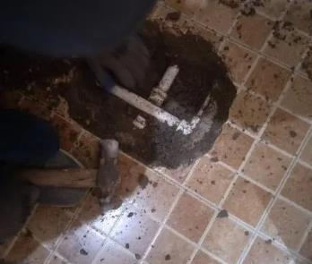都江堰卫生间漏水维修公司为您分享下卫生间渗水如何处理及注意事项